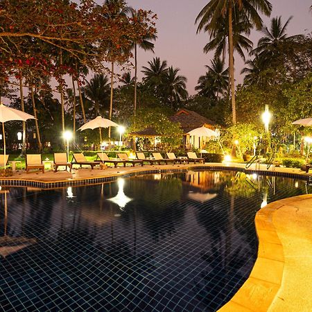 Lipa alojamiento Resort Lipa Noi Exterior foto