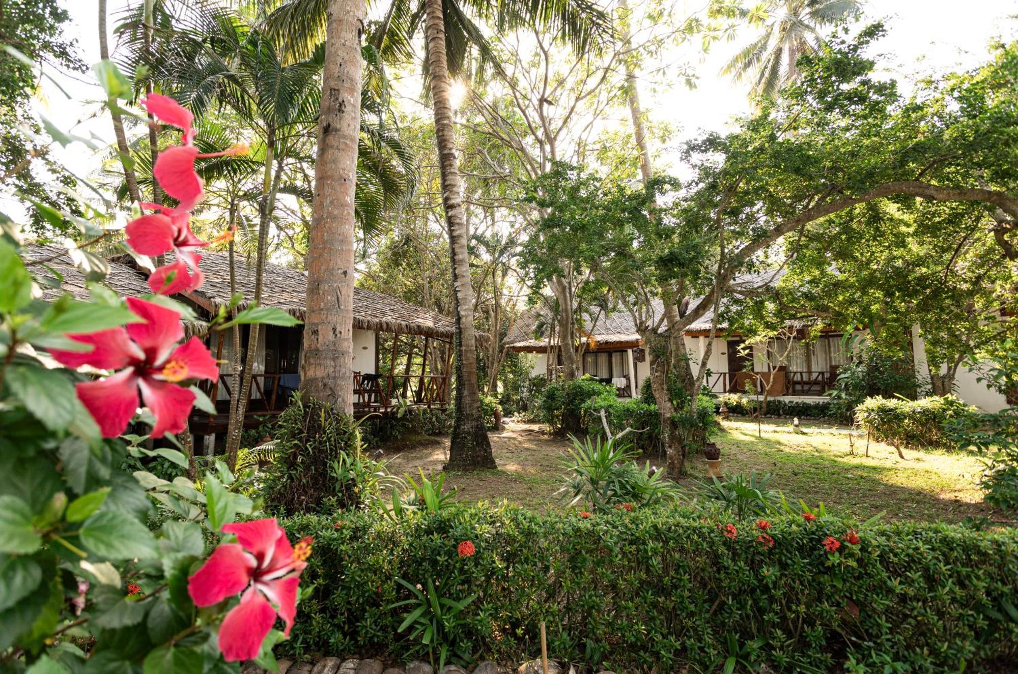 Lipa alojamiento Resort Lipa Noi Exterior foto
