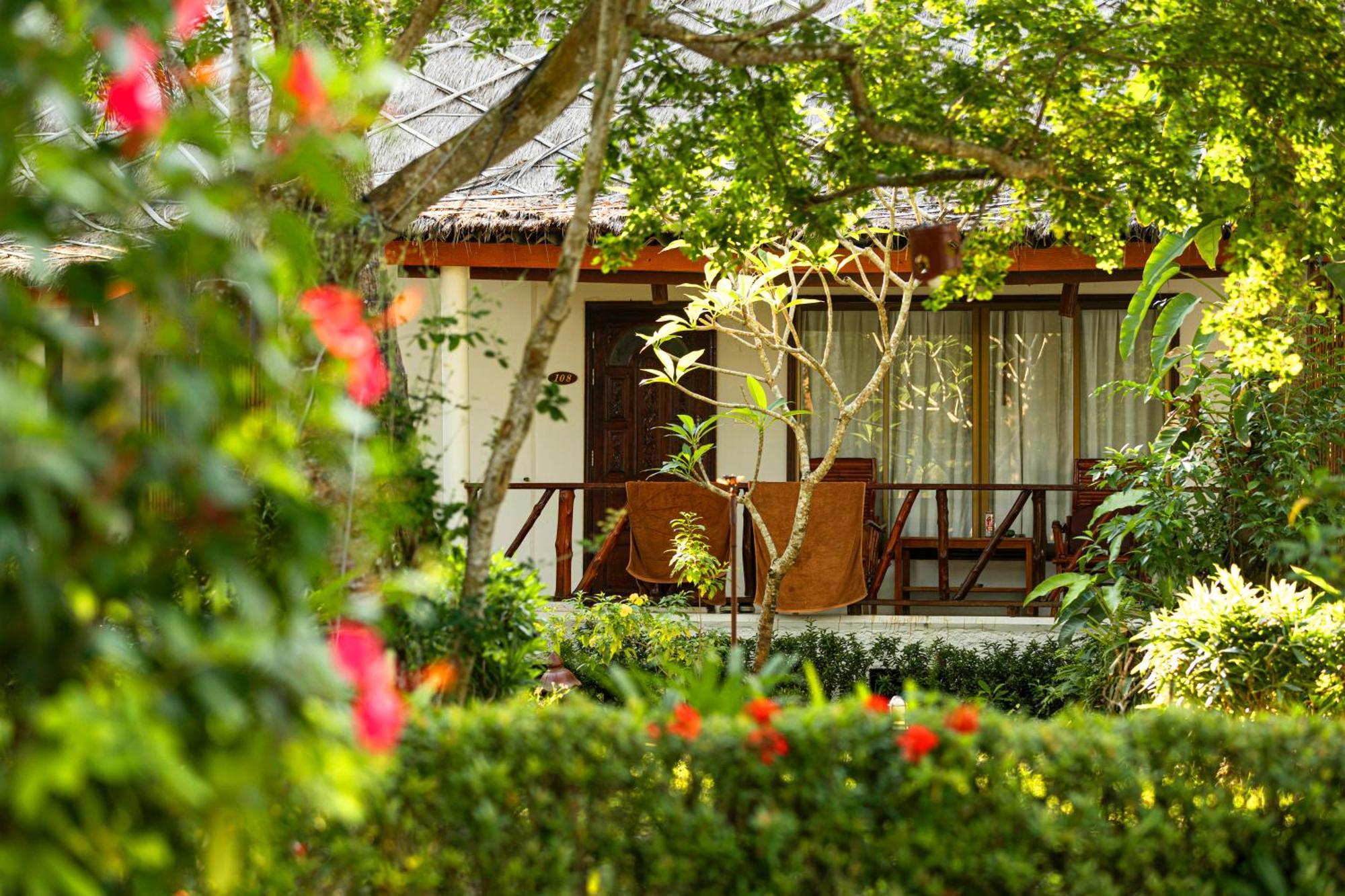 Lipa alojamiento Resort Lipa Noi Exterior foto