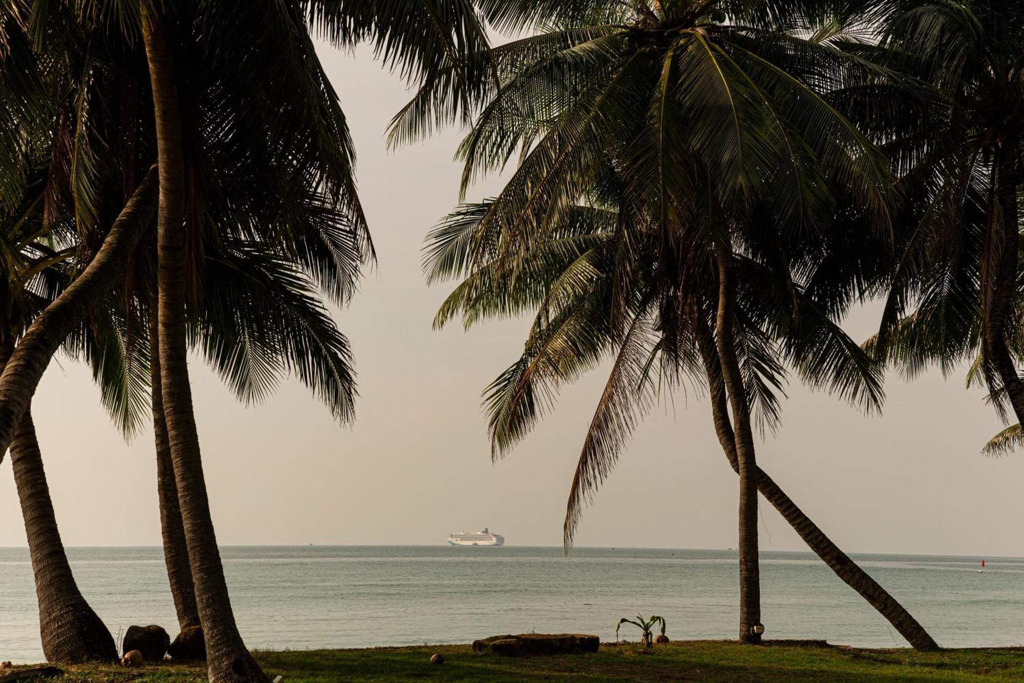 Lipa alojamiento Resort Lipa Noi Exterior foto
