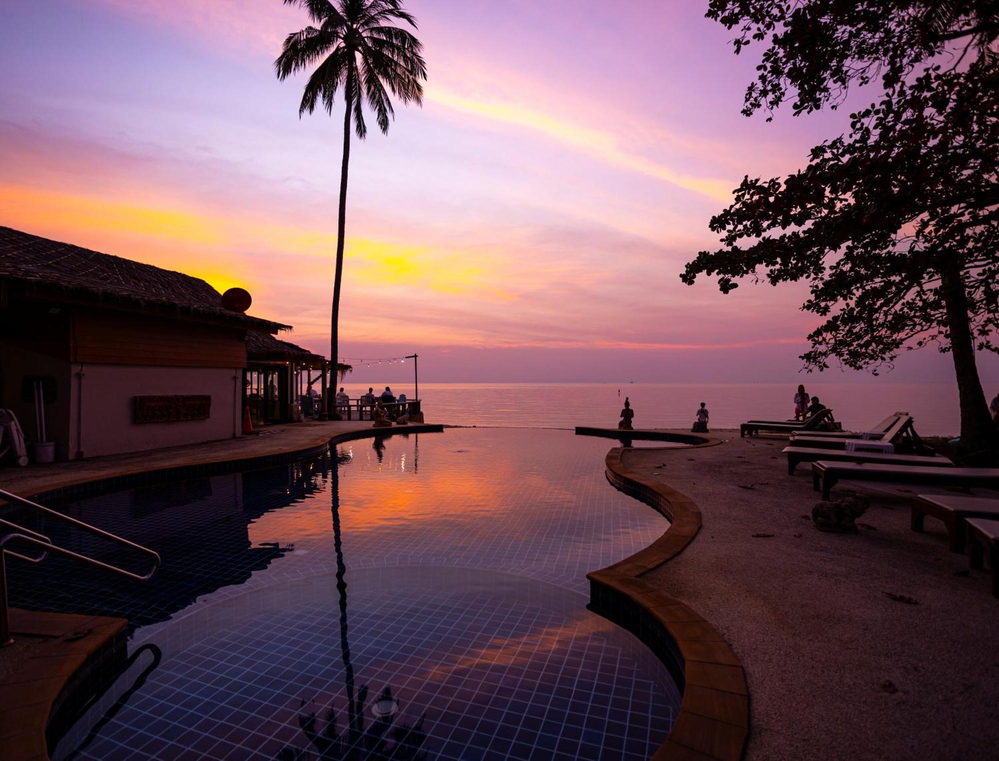 Lipa alojamiento Resort Lipa Noi Exterior foto