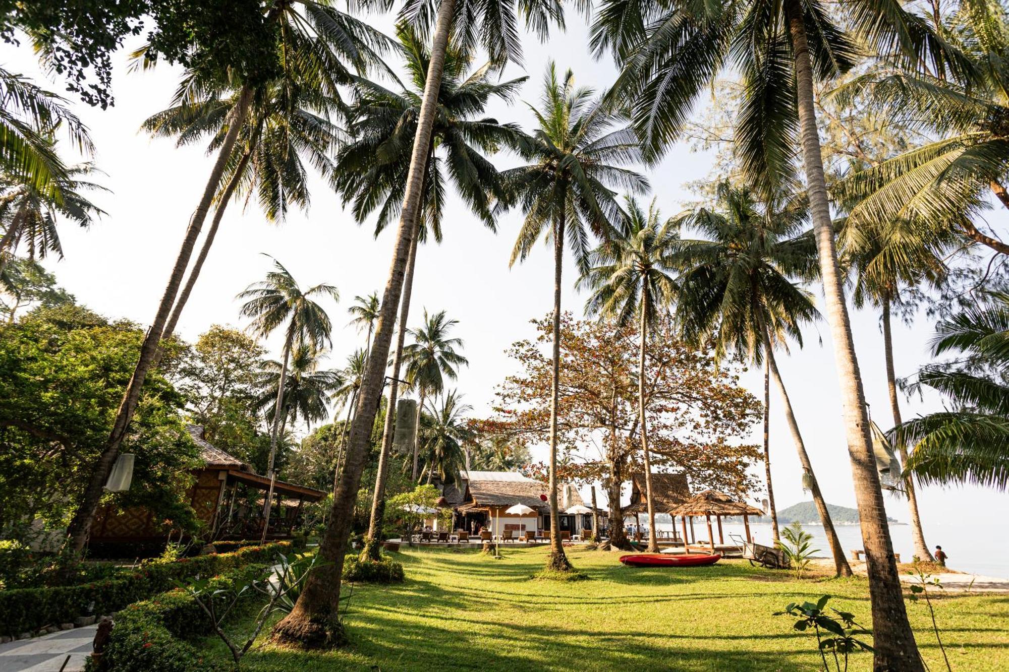 Lipa alojamiento Resort Lipa Noi Exterior foto